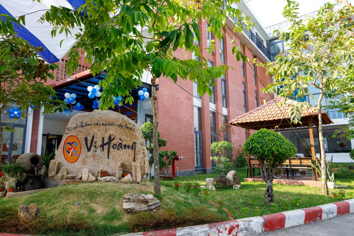 Khánh thành và làm phép nhà dưỡng lão Vị Hoàng